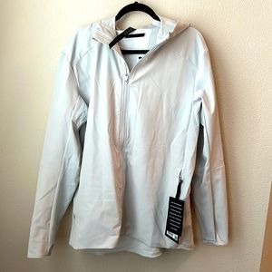 Men’s Lululemon XL Grey Packabel “Warp Lite” Jacket. BNWT